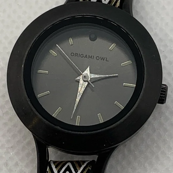 Origami Owl | Accessories | Origami Owl Black Case And Dial  display picture 1